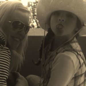 Meet your Posher, Courtney